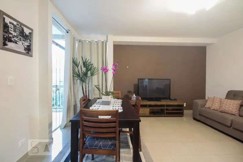 Foto 1 de Casa com 3 Quartos para alugar, 250m² em Belém, São Paulo