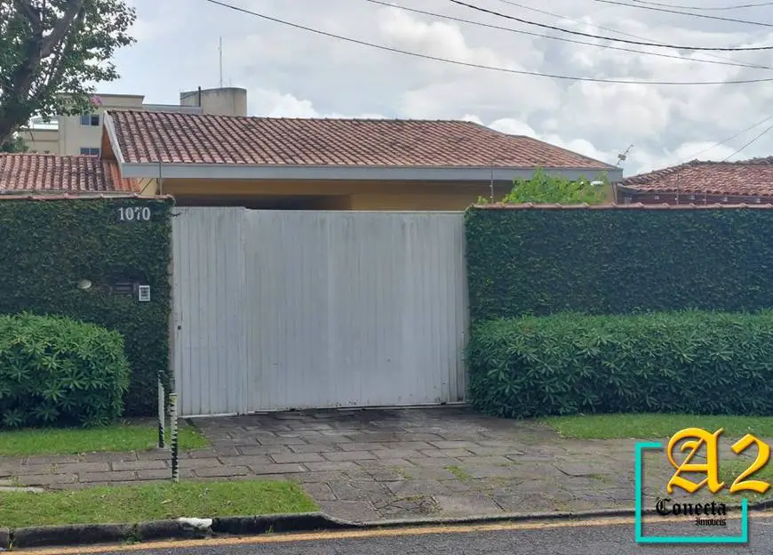 Foto 2 de Casa com 4 Quartos à venda, 286m² em Juvevê, Curitiba
