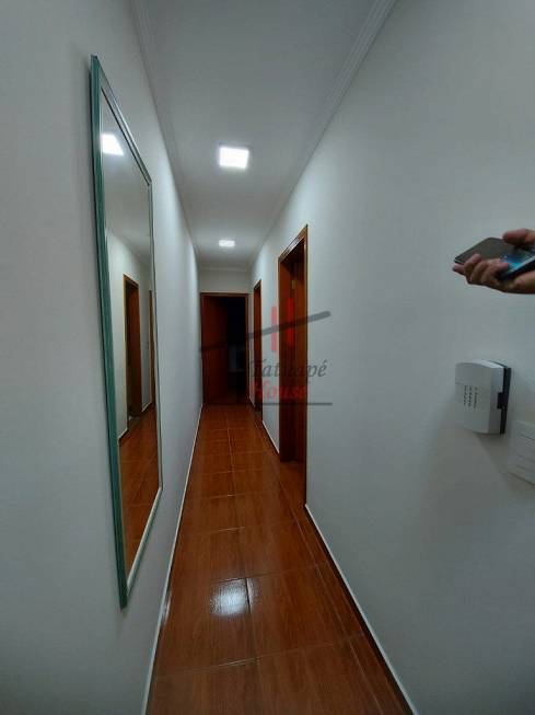 Foto 2 de Casa com 4 Quartos à venda, 160m² em Parque São Lucas, São Paulo