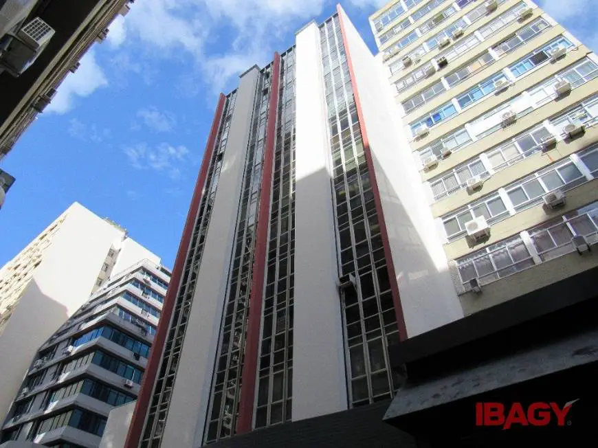 Foto 1 de Kitnet com 1 Quarto para alugar, 42m² em Centro, Florianópolis