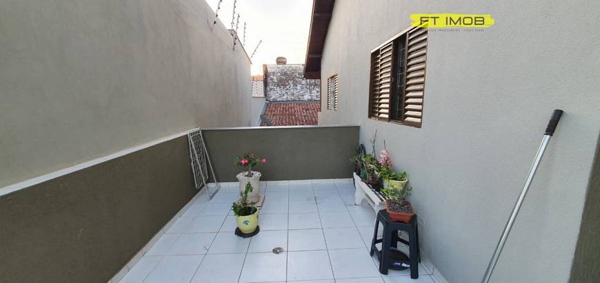 Foto 5 de Sobrado com 4 Quartos à venda, 300m² em Coliseu, Londrina