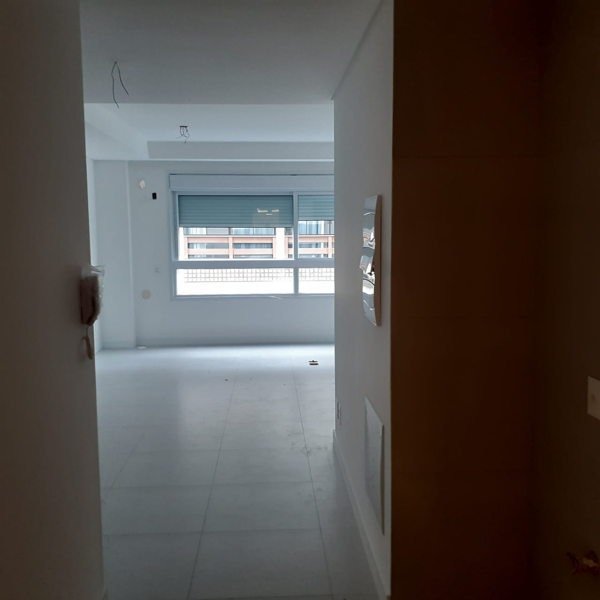 Foto 2 de Apartamento com 1 Quarto à venda, 36m² em Jurerê, Florianópolis