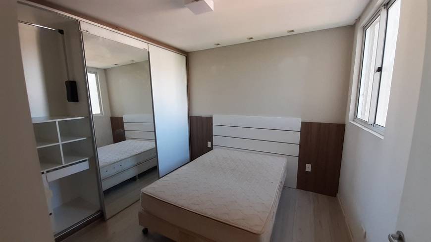 Foto 3 de Apartamento com 2 Quartos à venda, 52m² em Anita Garibaldi, Joinville