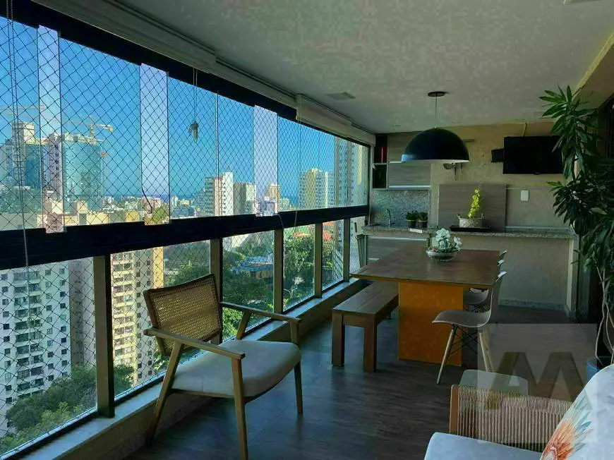 Foto 4 de Apartamento com 3 Quartos à venda, 140m² em Garibaldi, Salvador