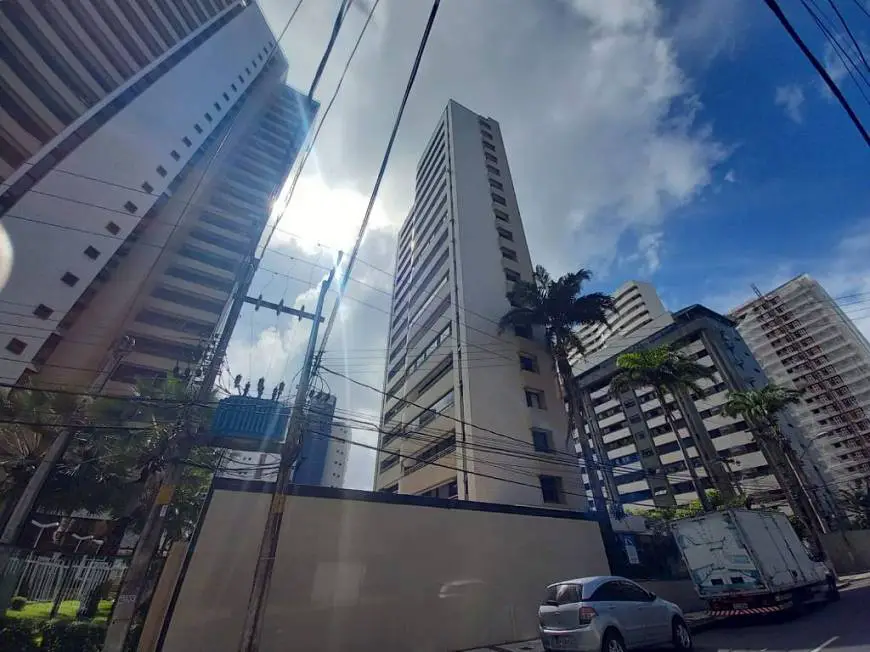 Foto 1 de Apartamento com 3 Quartos à venda, 115m² em Meireles, Fortaleza