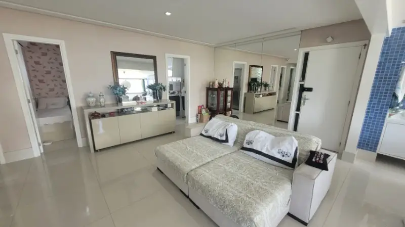 Foto 3 de Apartamento com 3 Quartos à venda, 145m² em Pituba, Salvador