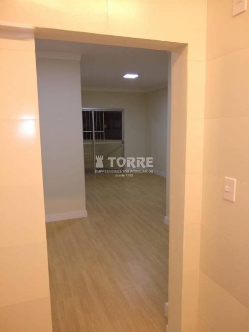 Foto 4 de Apartamento com 3 Quartos à venda, 75m² em Vila Itapura, Campinas