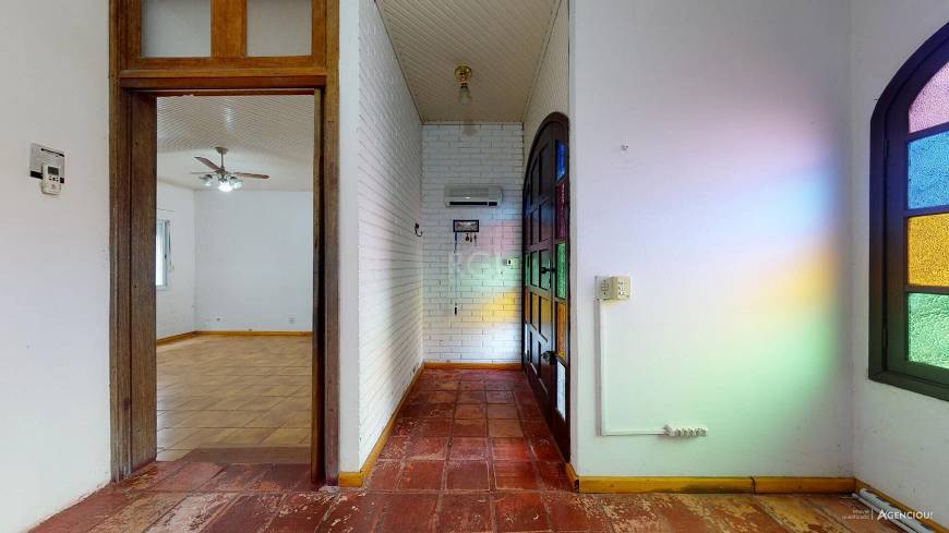 Foto 3 de Apartamento com 4 Quartos à venda, 160m² em Guarujá, Porto Alegre