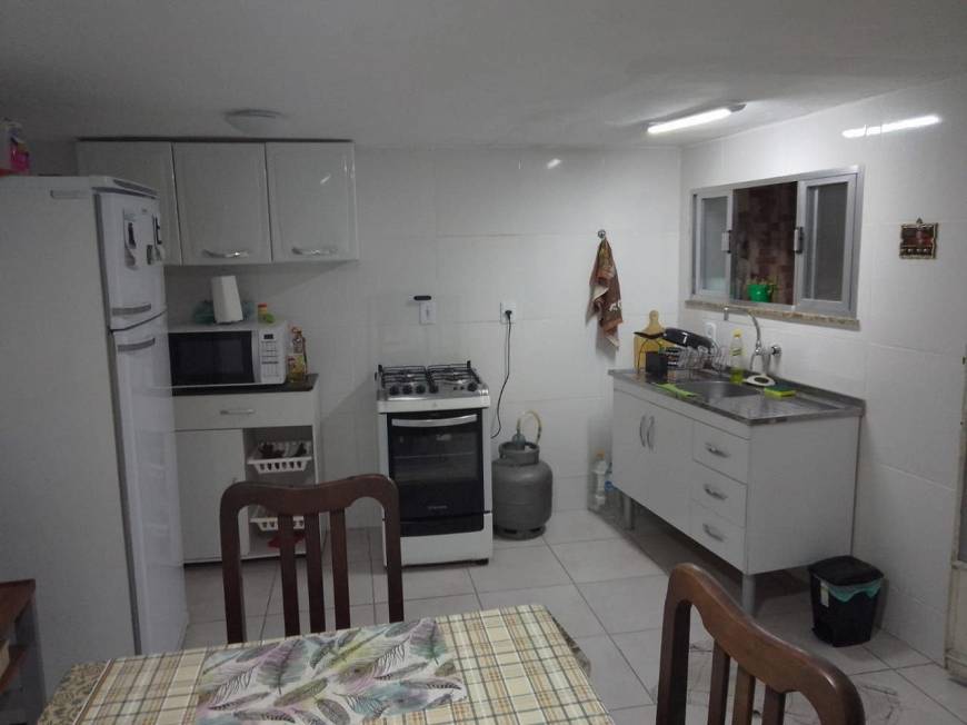 Foto 2 de Casa com 1 Quarto à venda, 51m² em Fazendinha, Teresópolis