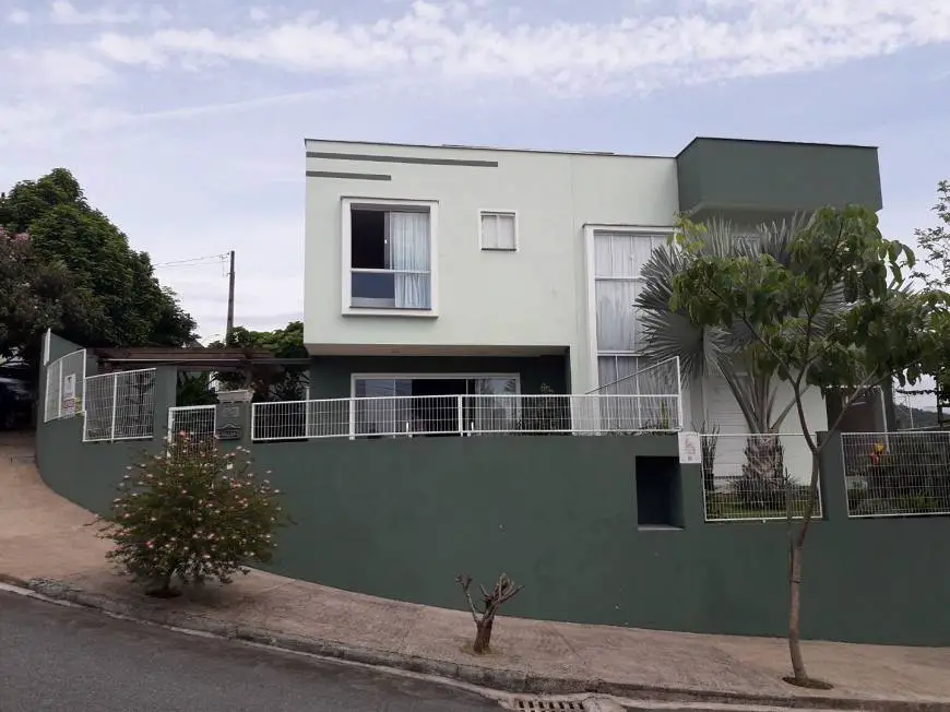 Foto 1 de Casa com 3 Quartos à venda, 155m² em Chico de Paulo, Jaraguá do Sul