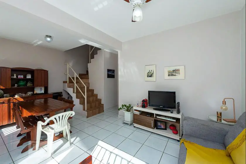 Foto 3 de Casa com 3 Quartos para alugar, 90m² em Dona Clara, Belo Horizonte