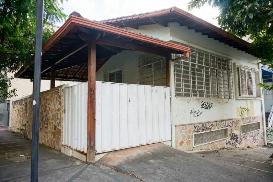Foto 1 de Casa com 6 Quartos à venda, 205m² em São Lucas, Belo Horizonte
