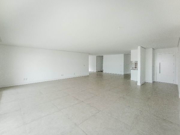 Foto 4 de Cobertura com 3 Quartos à venda, 346m² em Vila Assunção, Porto Alegre