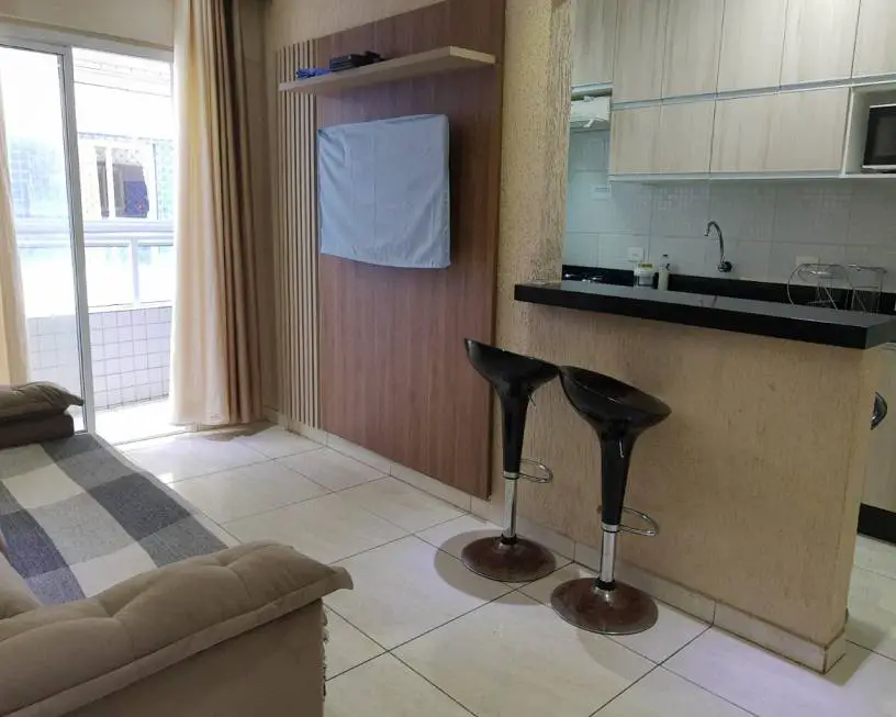 Foto 1 de Apartamento com 1 Quarto à venda, 41m² em Vila Caicara, Praia Grande