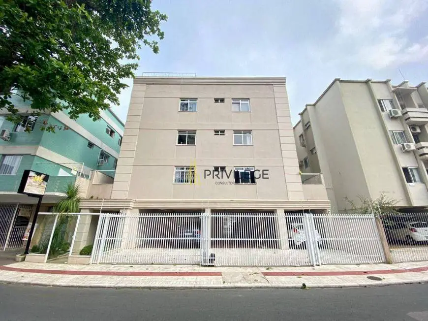 Foto 1 de Apartamento com 3 Quartos para alugar, 96m² em Centro, Itajaí