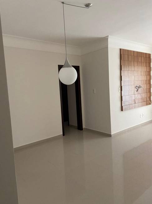 Foto 3 de Apartamento com 3 Quartos à venda, 89m² em Jardim Finotti, Uberlândia
