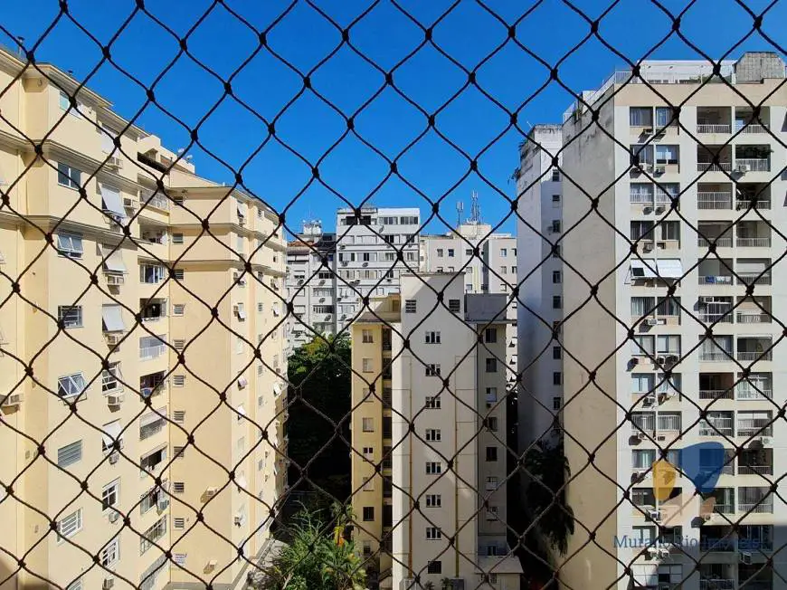 Foto 1 de Apartamento com 3 Quartos à venda, 84m² em Leme, Rio de Janeiro
