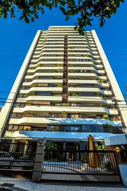 Foto 2 de Apartamento com 4 Quartos à venda, 194m² em Caminho Das Árvores, Salvador