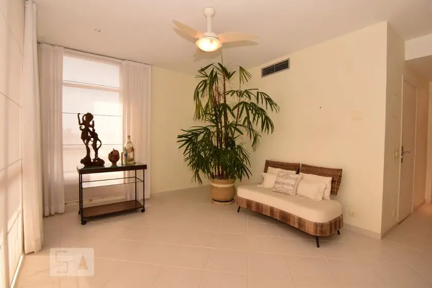 Foto 5 de Apartamento com 4 Quartos para alugar, 215m² em Centro, Guarujá