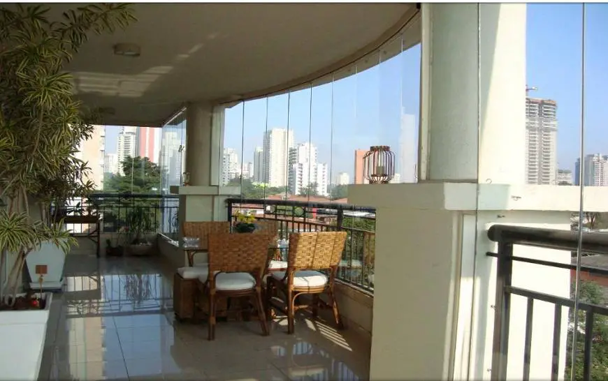 Foto 1 de Apartamento com 4 Quartos à venda, 198m² em Cidade Monções, São Paulo