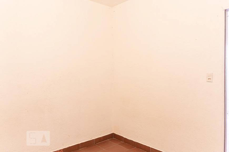 Foto 3 de Casa com 1 Quarto para alugar, 35m² em Vila das Mercês, São Paulo