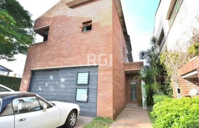 Foto 4 de Casa com 3 Quartos à venda, 276m² em Medianeira, Porto Alegre
