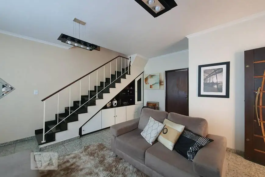 Foto 4 de Casa com 3 Quartos para alugar, 220m² em Vila das Mercês, São Paulo