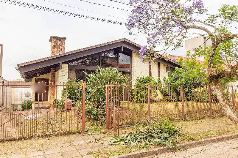 Foto 1 de Casa com 4 Quartos para alugar, 300m² em Três Figueiras, Porto Alegre