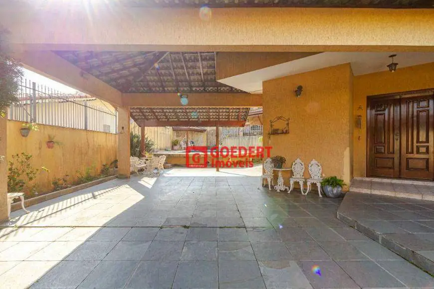Foto 3 de Sobrado com 5 Quartos para venda ou aluguel, 492m² em Jardim Maia, Guarulhos