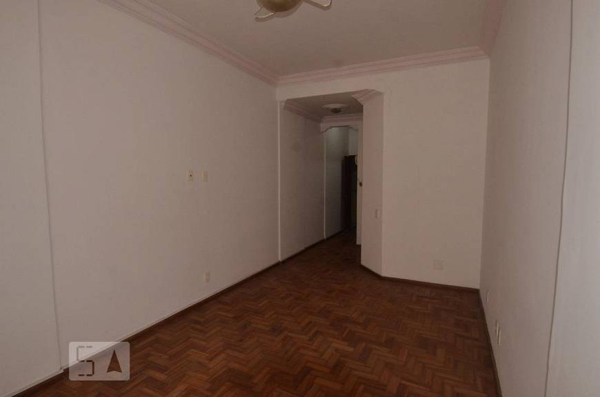 Foto 4 de Apartamento com 1 Quarto para alugar, 30m² em Copacabana, Rio de Janeiro