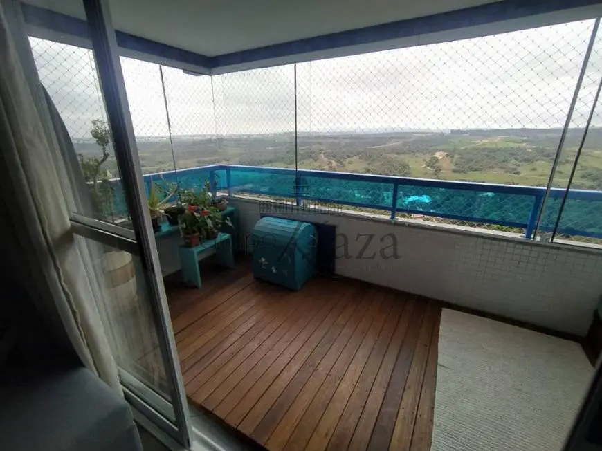 Foto 3 de Apartamento com 3 Quartos à venda, 128m² em Bosque dos Eucaliptos, São José dos Campos