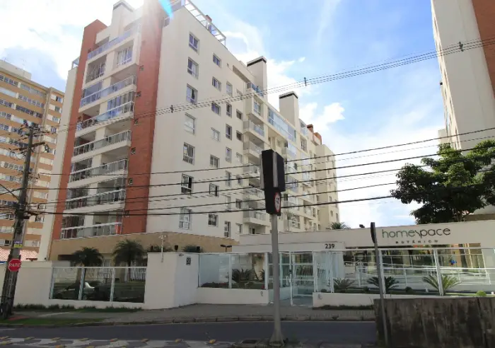 Foto 1 de Apartamento com 3 Quartos para alugar, 83m² em Cristo Rei, Curitiba