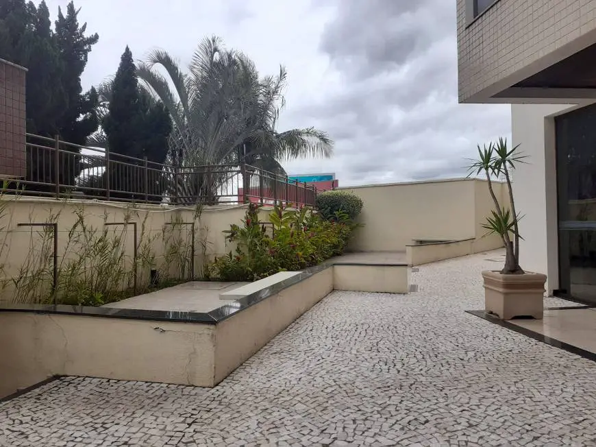Foto 1 de Apartamento com 4 Quartos à venda, 142m² em Vila Brandina, Campinas