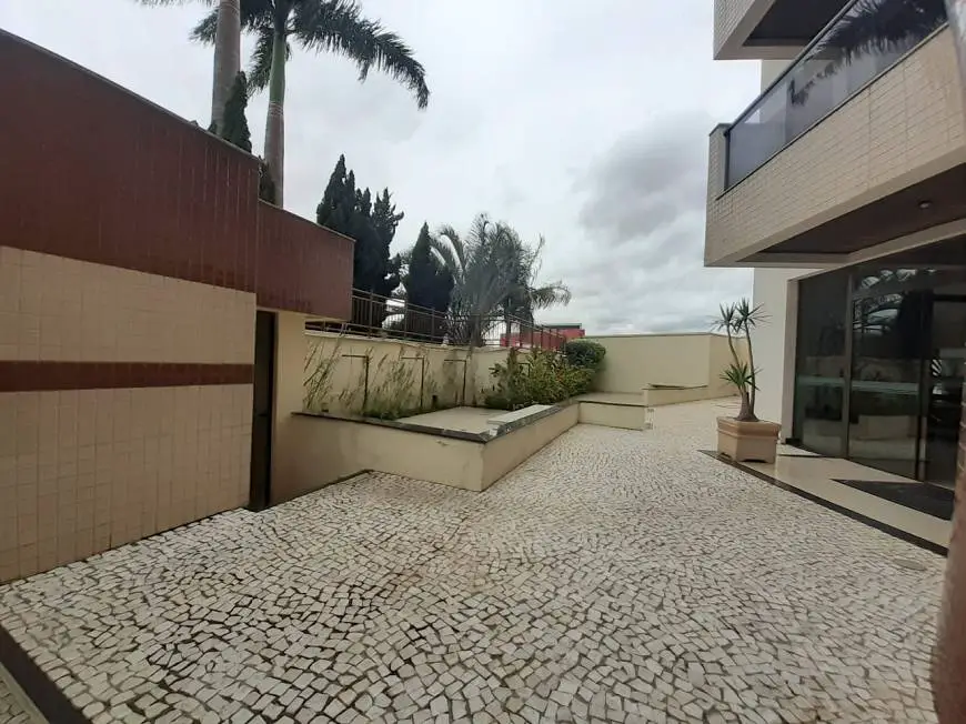 Foto 2 de Apartamento com 4 Quartos à venda, 142m² em Vila Brandina, Campinas