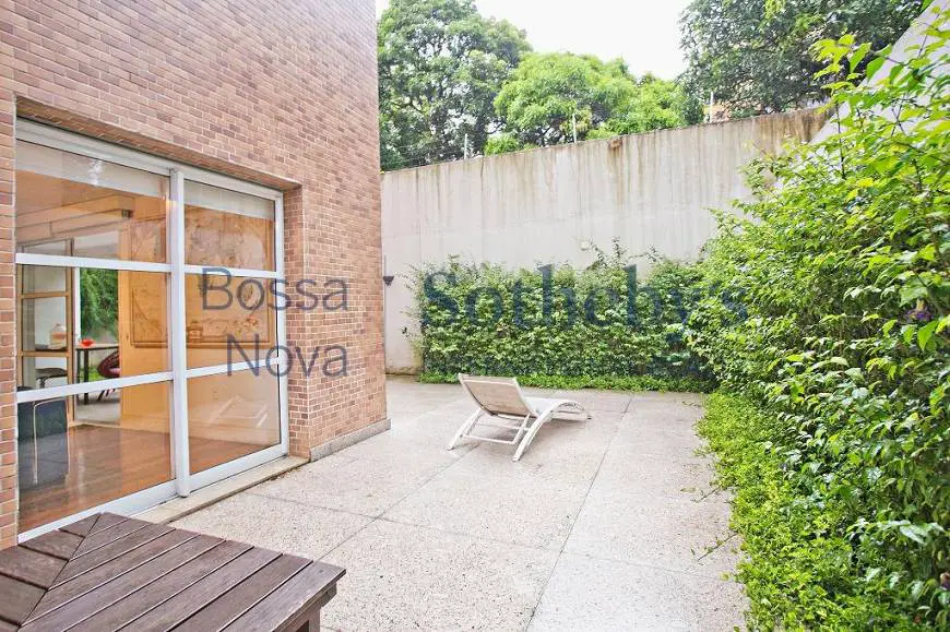 Foto 4 de Apartamento com 4 Quartos à venda, 333m² em Vila Progredior, São Paulo