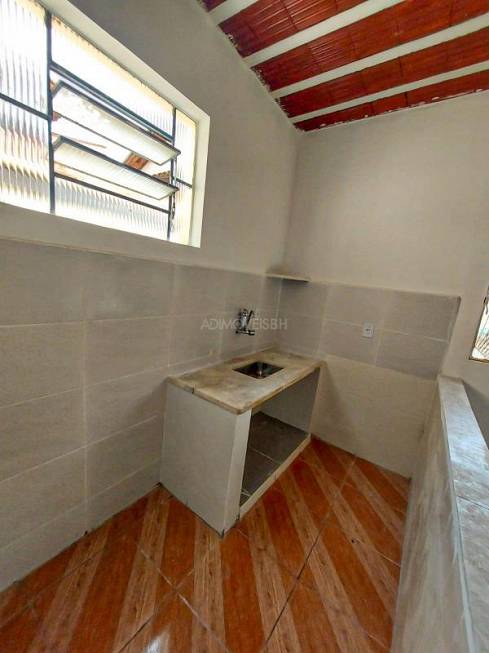 Foto 5 de Casa com 2 Quartos para alugar, 60m² em Paraíso, Belo Horizonte