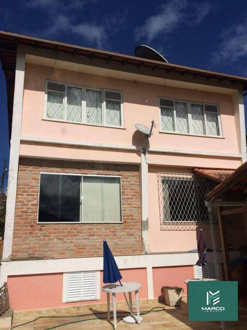 Foto 1 de Casa com 3 Quartos à venda, 165m² em Jardim Cascata, Teresópolis