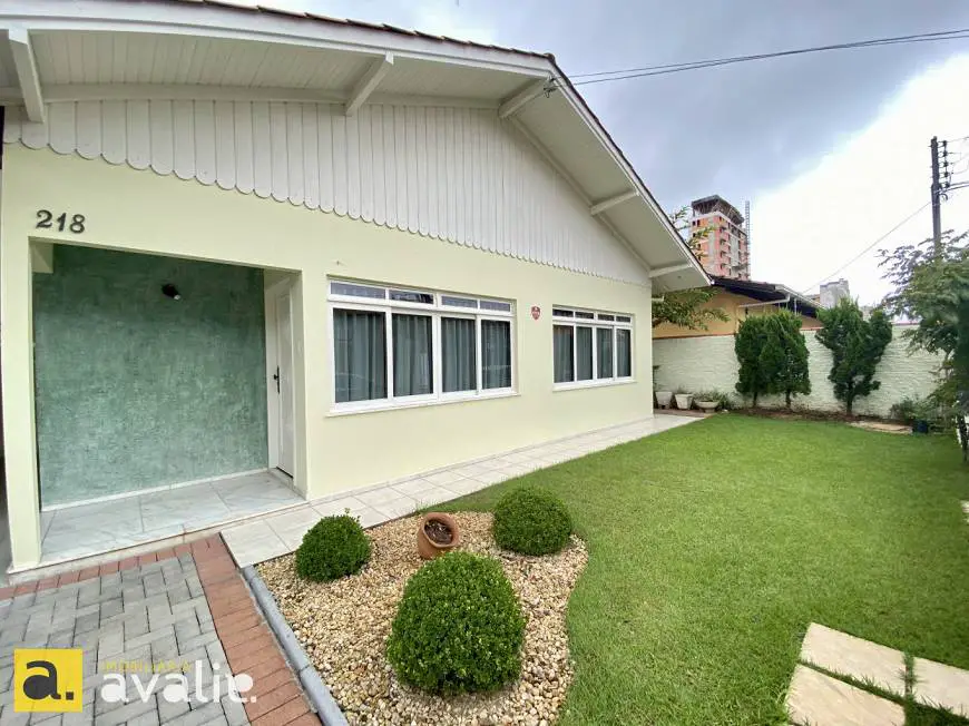 Foto 1 de Casa com 3 Quartos para alugar, 176m² em Vila Nova, Blumenau