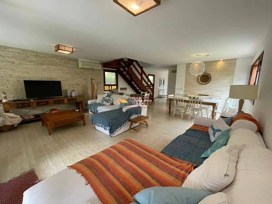 Foto 1 de Casa de Condomínio com 4 Quartos para alugar, 200m² em Praia de Juquehy, São Sebastião