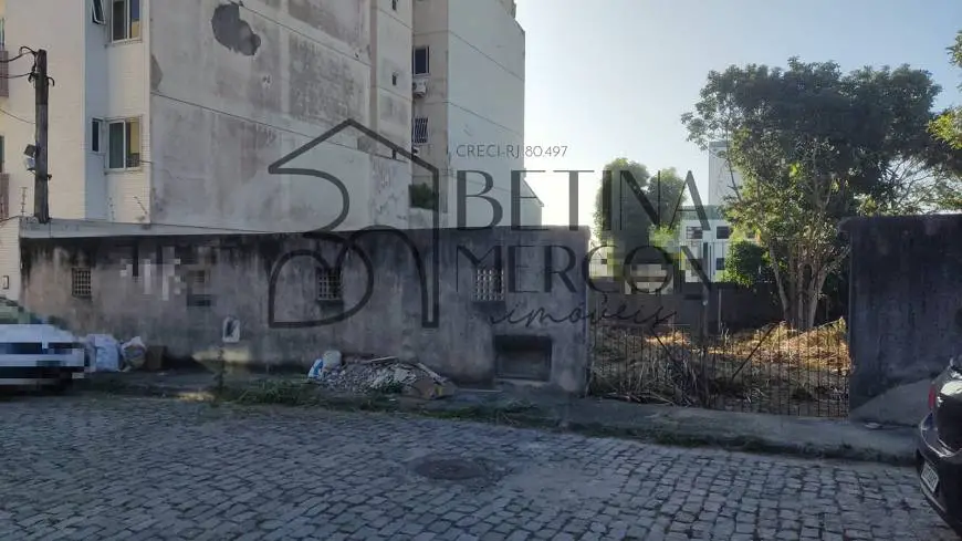 Foto 1 de Lote/Terreno à venda, 300m² em Riviera Fluminense, Macaé