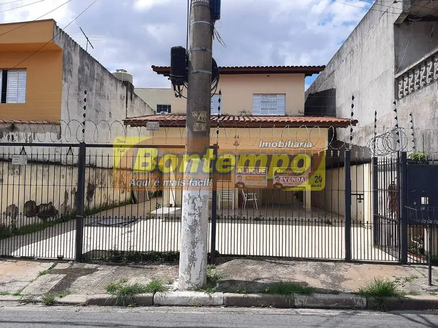 Foto 1 de Sobrado com 2 Quartos para venda ou aluguel, 300m² em Vila Caldas, Carapicuíba