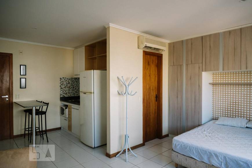 Foto 1 de Apartamento com 1 Quarto para alugar, 29m² em Setor Sudoeste, Brasília