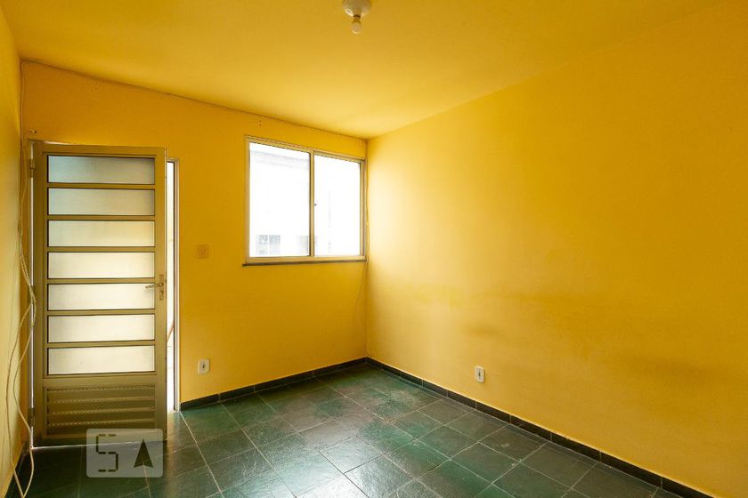 Foto 2 de Apartamento com 2 Quartos para alugar, 50m² em Campo Grande, Rio de Janeiro