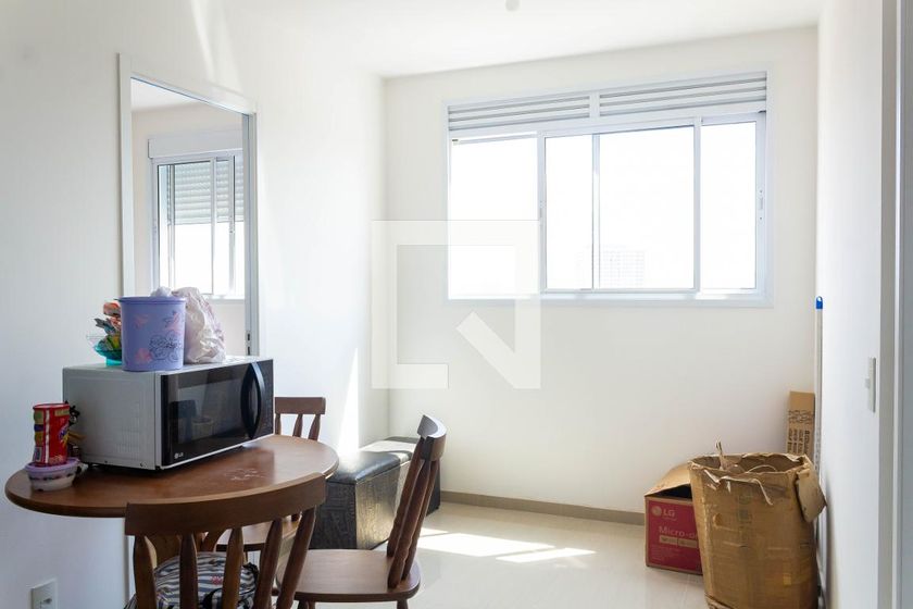 Foto 1 de Apartamento com 2 Quartos para alugar, 41m² em Veleiros, São Paulo