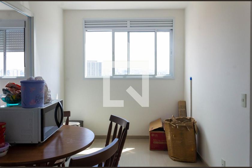 Foto 2 de Apartamento com 2 Quartos para alugar, 41m² em Veleiros, São Paulo
