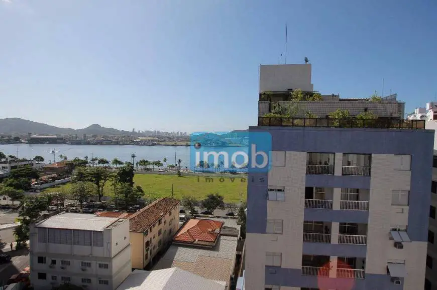 Foto 5 de Apartamento com 3 Quartos à venda, 152m² em Ponta da Praia, Santos