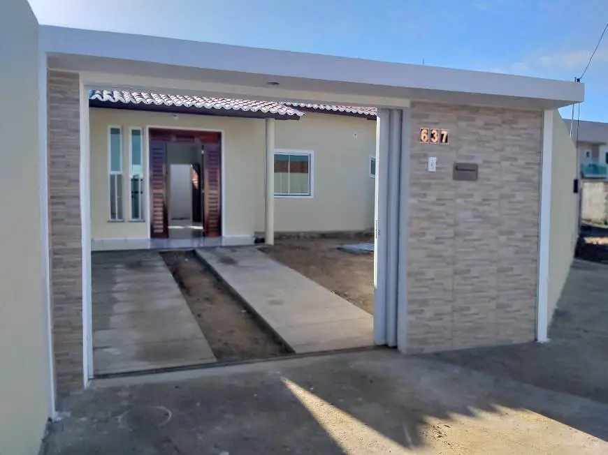 Foto 1 de Casa com 3 Quartos à venda, 81m² em Ancuri, Itaitinga