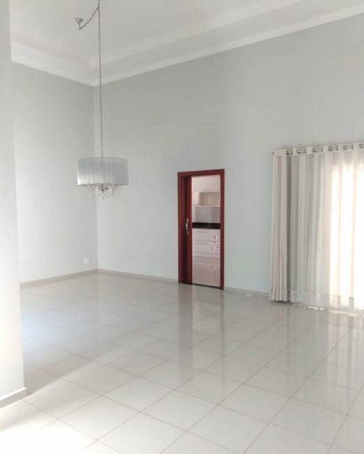 Foto 1 de Casa de Condomínio com 3 Quartos à venda, 275m² em Residencial Village Damha Rio Preto II, São José do Rio Preto