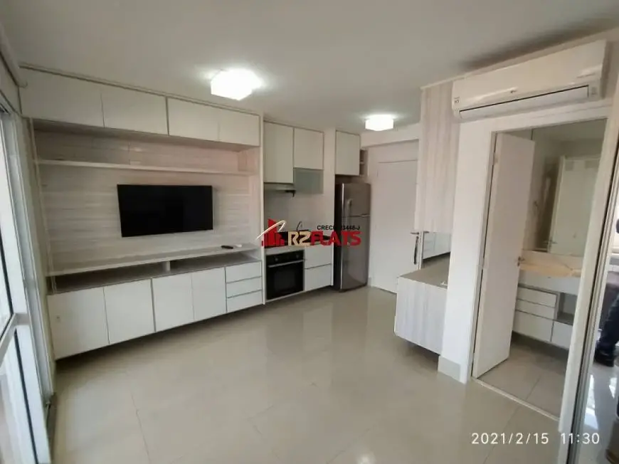 Foto 3 de Flat com 1 Quarto à venda, 40m² em Santo Amaro, São Paulo