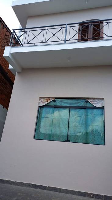 Foto 1 de Sobrado com 3 Quartos para alugar, 200m² em Jaguaré, São Paulo
